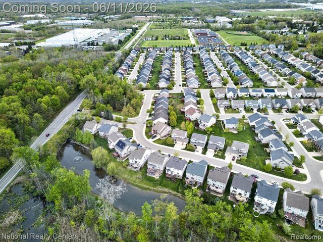 27412 Victoria Road, Novi, MI 48374