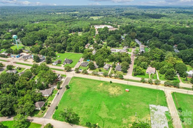 706 S Main Street, Clover, SC 29710
