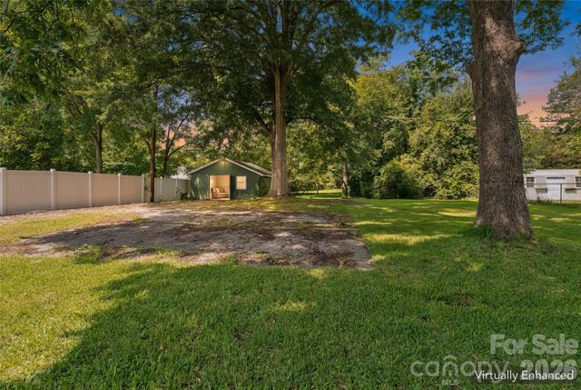 706 S Main Street, Clover, SC 29710