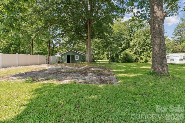 706 S Main Street, Clover, SC 29710