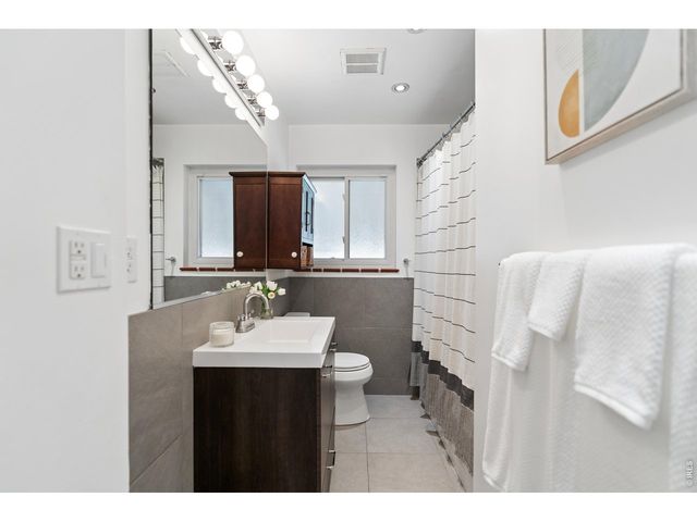 3045 N Columbine St, Denver, CO 80205