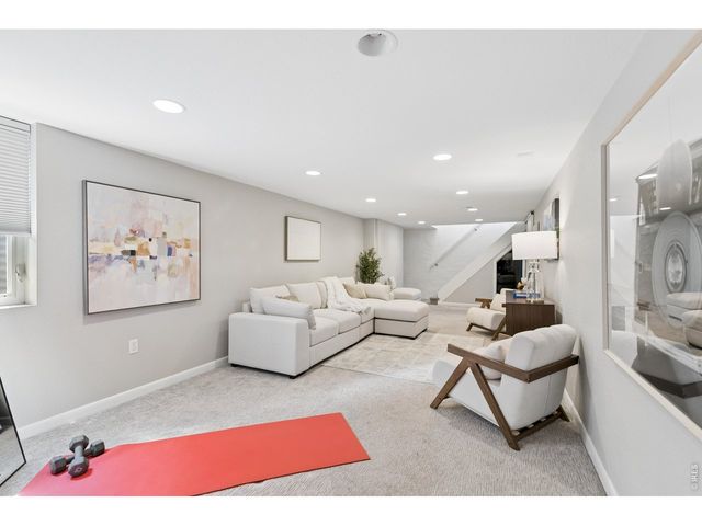 3045 N Columbine St, Denver, CO 80205