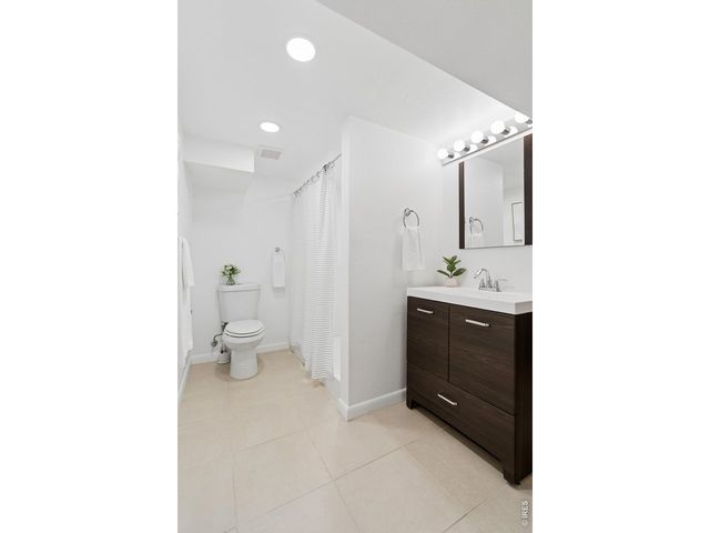 3045 N Columbine St, Denver, CO 80205