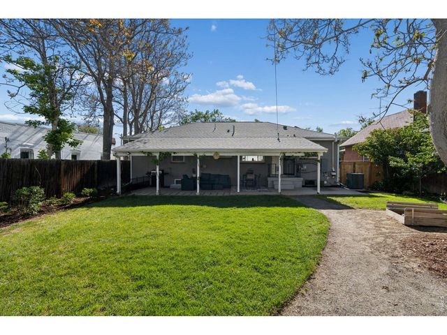 3045 N Columbine St, Denver, CO 80205