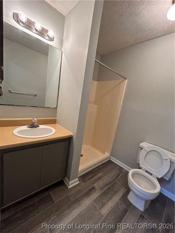 945 Applewood Lane, Fayetteville, NC 28303