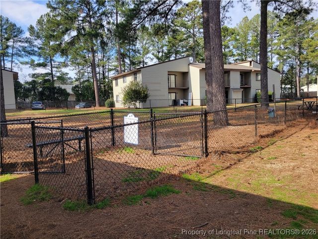 945 Applewood Lane, Fayetteville, NC 28303