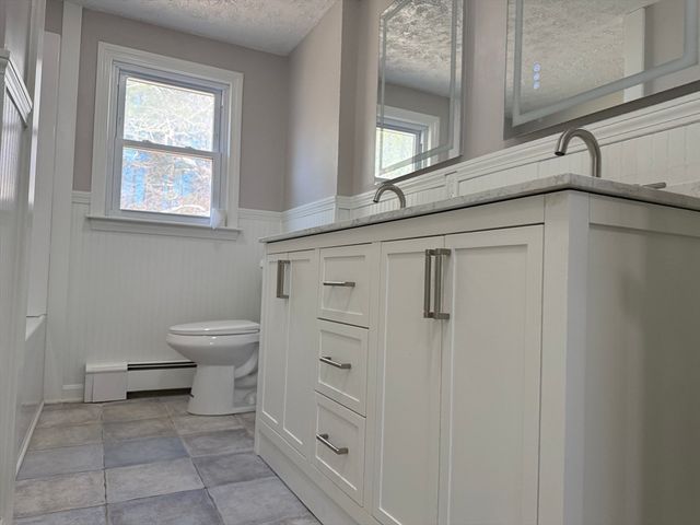 165 Hedges Pond Rd, Plymouth, MA 02360