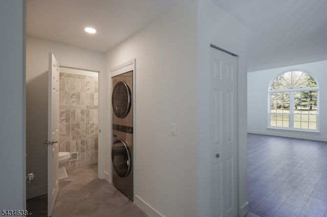 3 Cheyenne Trl, Branchburg Twp., NJ 08876