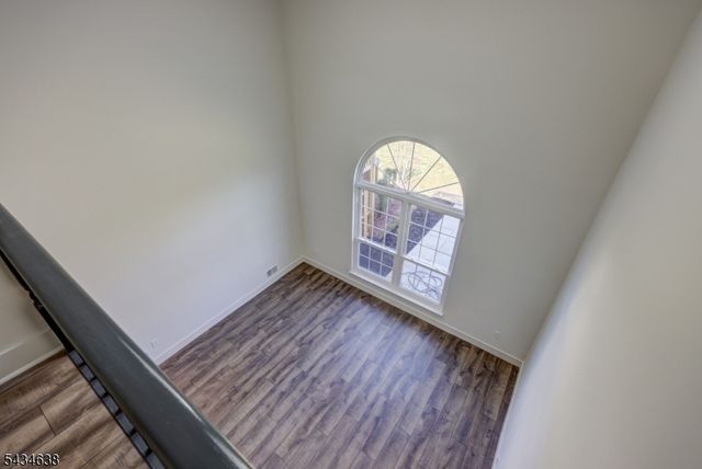 3 Cheyenne Trl, Branchburg Twp., NJ 08876
