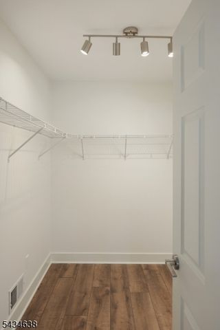 3 Cheyenne Trl, Branchburg Twp., NJ 08876