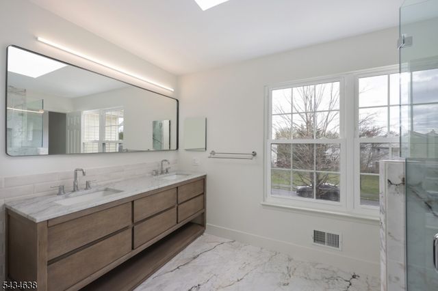3 Cheyenne Trl, Branchburg Twp., NJ 08876