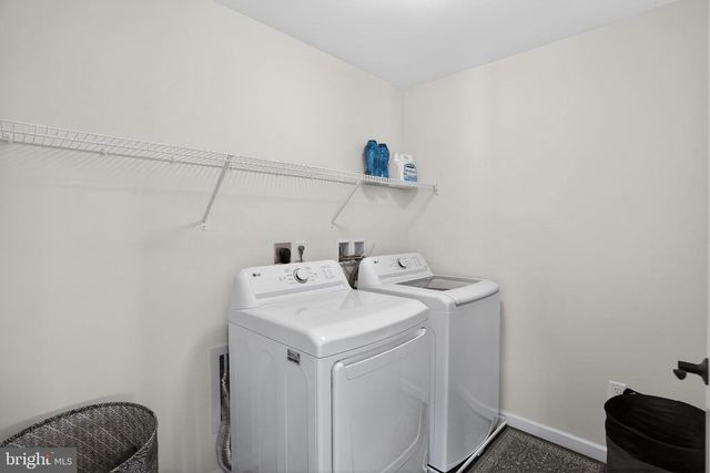 1059 SMYTH LN, Pennsburg, PA 18073