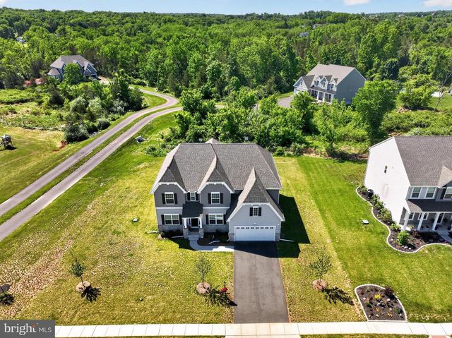 1059 SMYTH LN, Pennsburg, PA 18073