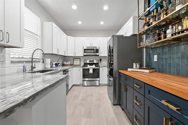 417 SW 8th Street, Fort Lauderdale, FL 33315