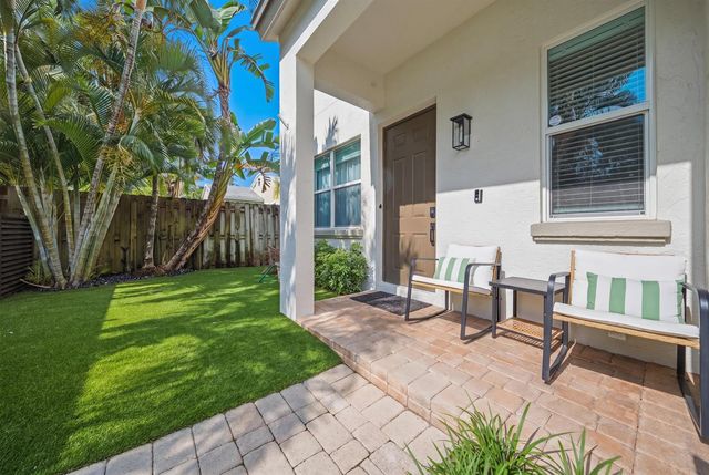 417 SW 8th Street, Fort Lauderdale, FL 33315