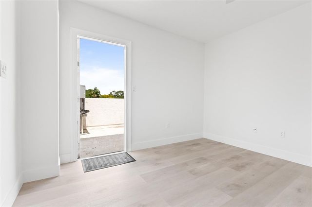 417 SW 8th Street, Fort Lauderdale, FL 33315