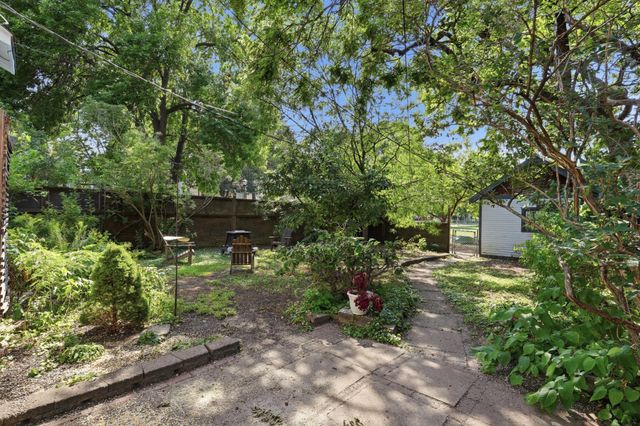 789 Fairview Avenue N, Saint Paul, MN 55104