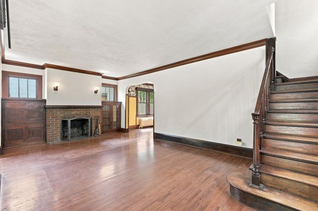 789 Fairview Avenue N, Saint Paul, MN 55104
