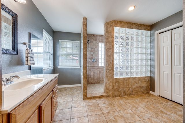 171 Chestnut Road, Whitewright, TX 75491