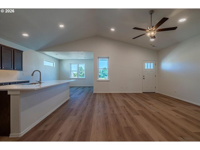 761 SPYGLASS Dr, Bandon, OR 97411