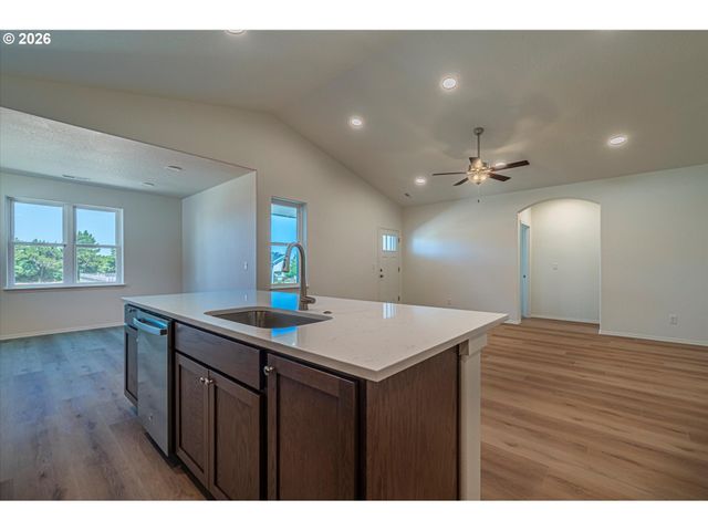 761 SPYGLASS Dr, Bandon, OR 97411