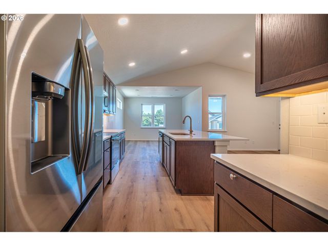 761 SPYGLASS Dr, Bandon, OR 97411