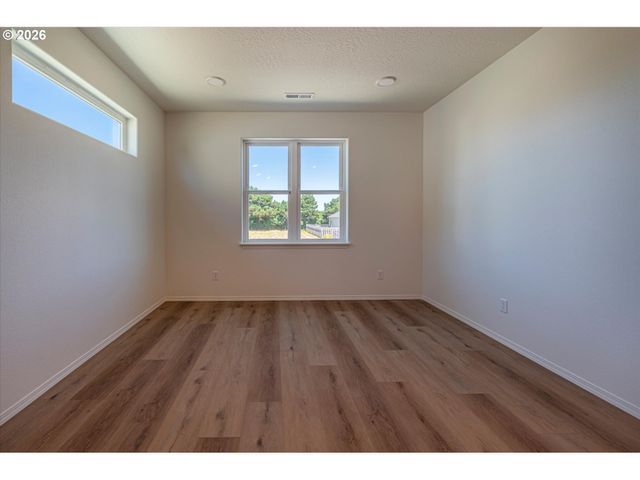 761 SPYGLASS Dr, Bandon, OR 97411