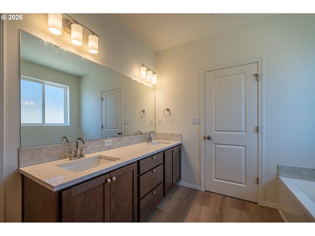 761 SPYGLASS Dr, Bandon, OR 97411