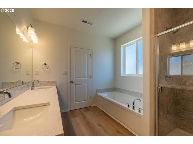 761 SPYGLASS Dr, Bandon, OR 97411