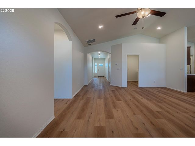 761 SPYGLASS Dr, Bandon, OR 97411