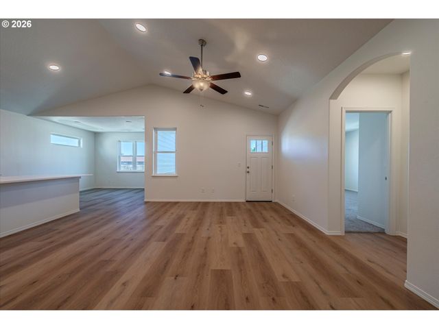 761 SPYGLASS Dr, Bandon, OR 97411