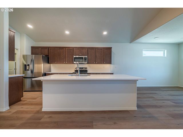 761 SPYGLASS Dr, Bandon, OR 97411