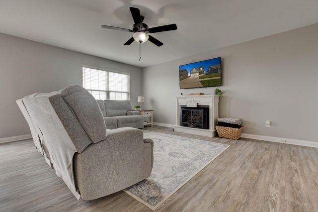 207 Pleasant View Drive, Georgetown, KY 40324