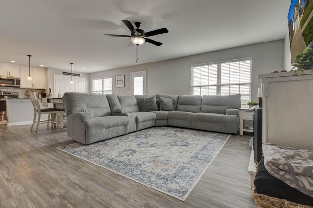 207 Pleasant View Drive, Georgetown, KY 40324