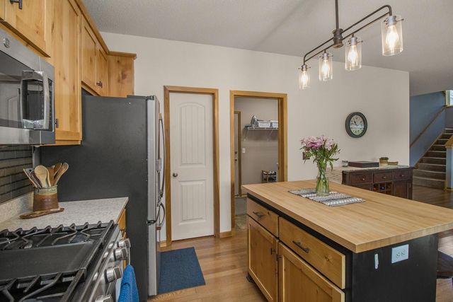 15771 Fairoaks Avenue N, Hugo, MN 55038