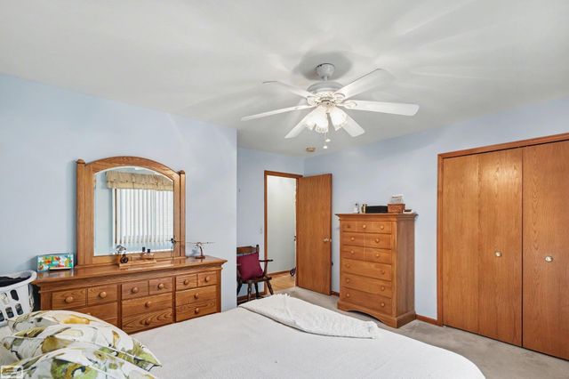 16371 Paint Creek Circle, Macomb Twp, MI 48042