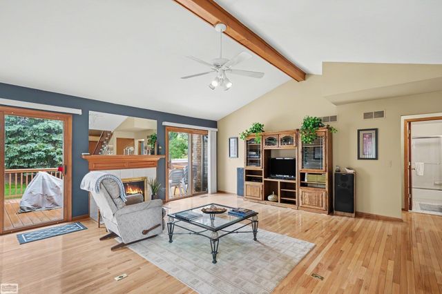 16371 Paint Creek Circle, Macomb Twp, MI 48042