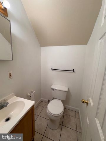 1009 W FAYETTE ST, Baltimore, MD 21223