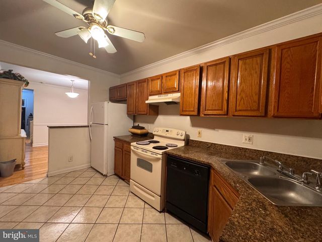 1009 W FAYETTE ST, Baltimore, MD 21223