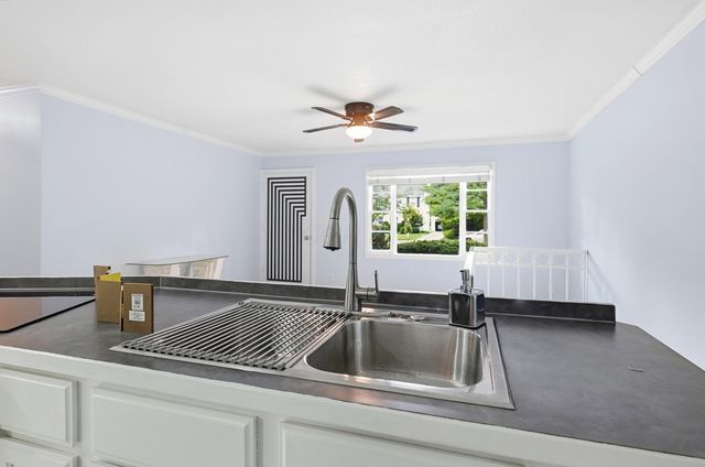 554 Brookside Drive, Columbus, OH 43209