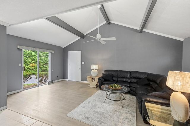 554 Brookside Drive, Columbus, OH 43209