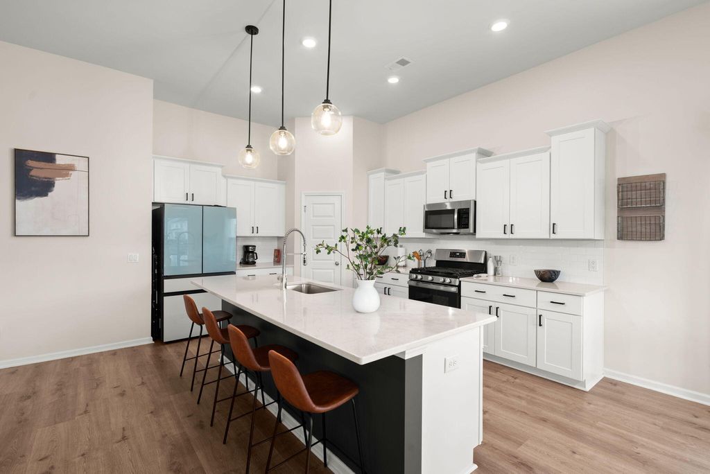 Image 12 of property listing at 1111 Fitzgerald Court, Summerville, SC 29485