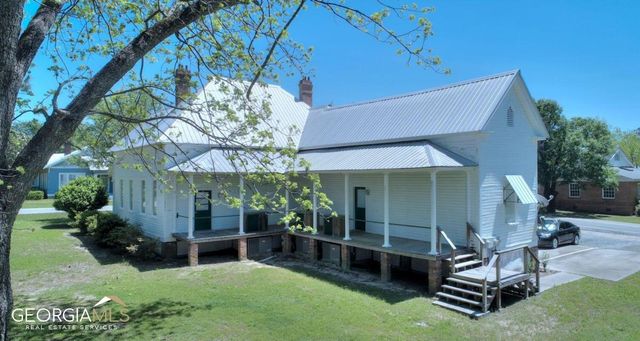 104 W 4th Street, Arabi, GA 31712