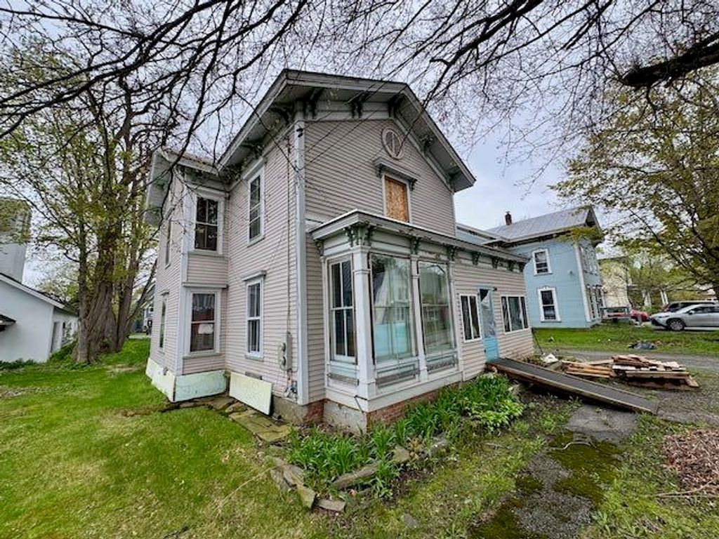 13 Summer Street, Randolph, VT 05060