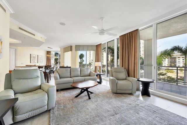 1300 BENJAMIN FRANKLIN DRIVE 304, Sarasota, FL 34236