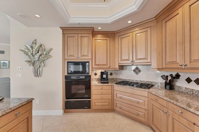 1300 BENJAMIN FRANKLIN DRIVE 304, Sarasota, FL 34236