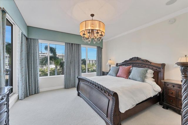 1300 BENJAMIN FRANKLIN DRIVE 304, Sarasota, FL 34236