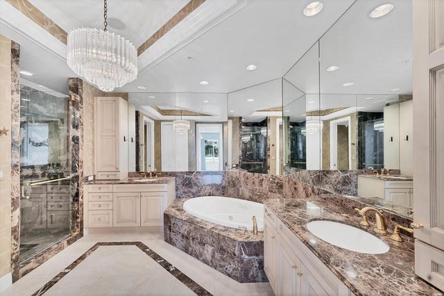 1300 BENJAMIN FRANKLIN DRIVE 304, Sarasota, FL 34236