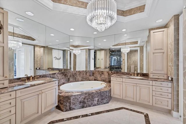 1300 BENJAMIN FRANKLIN DRIVE 304, Sarasota, FL 34236