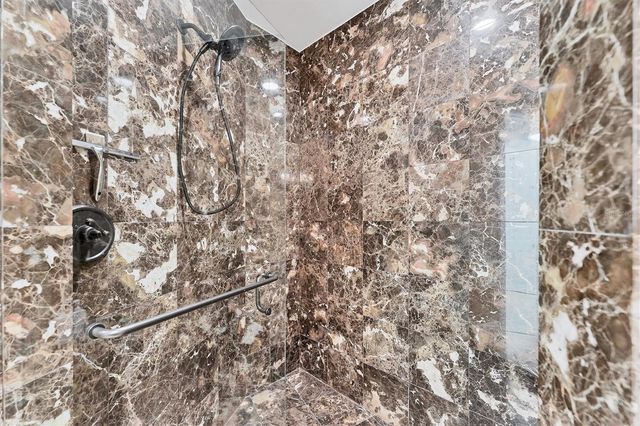 1300 BENJAMIN FRANKLIN DRIVE 304, Sarasota, FL 34236